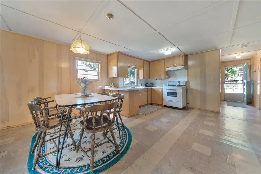 1333 N Sand Lake Road Grant Township MI 48748
