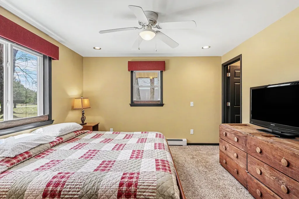 8006 Lakeside Boulevard Plainfield Township MI 48739