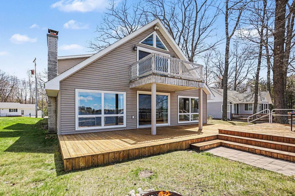 8006 Lakeside Boulevard Plainfield Township MI 48739
