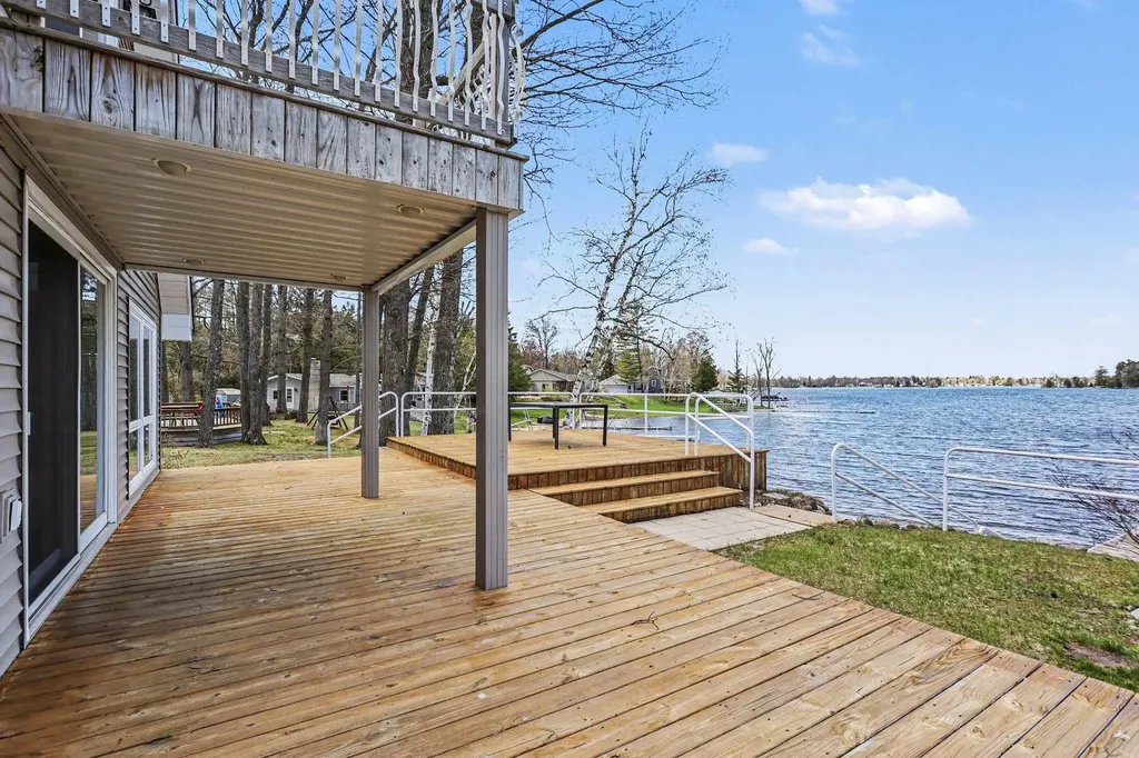 8006 Lakeside Boulevard Plainfield Township MI 48739