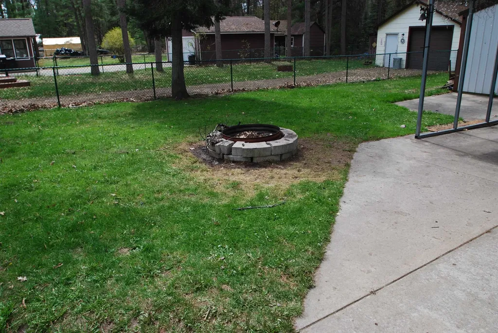 2221 Buhlman Drive Foster Township MI 48661