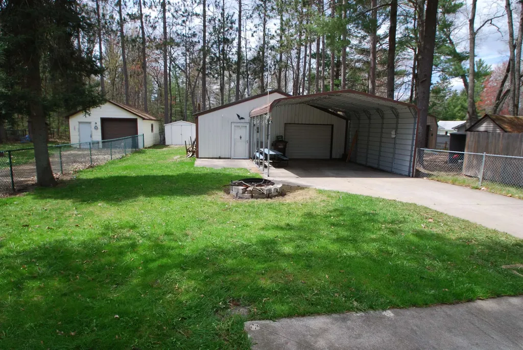 2221 Buhlman Drive Foster Township MI 48661