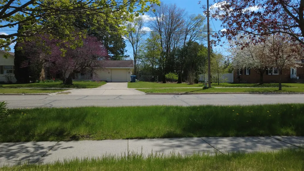 205 N Court Street N Lincoln Township MI 48658