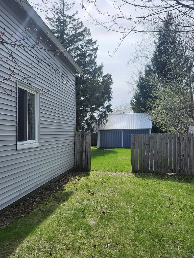 203 Adams Unknown City MI 48730