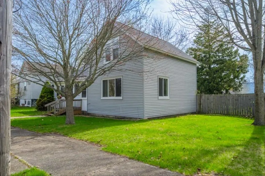 203 Adams Unknown City MI 48730