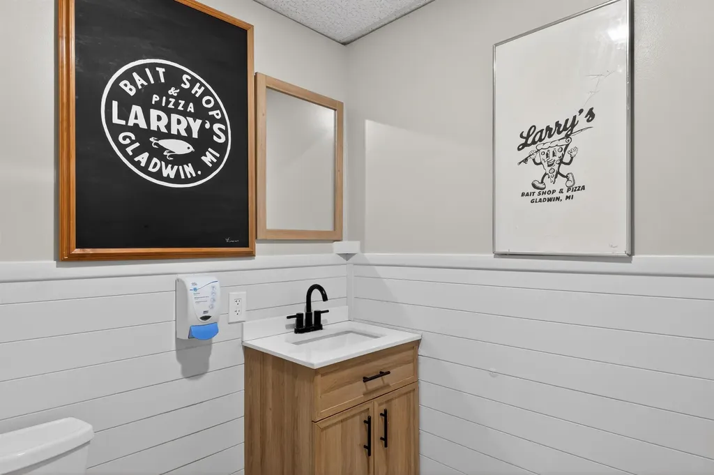 5449 Round Lake Road Sherman Township MI 48624
