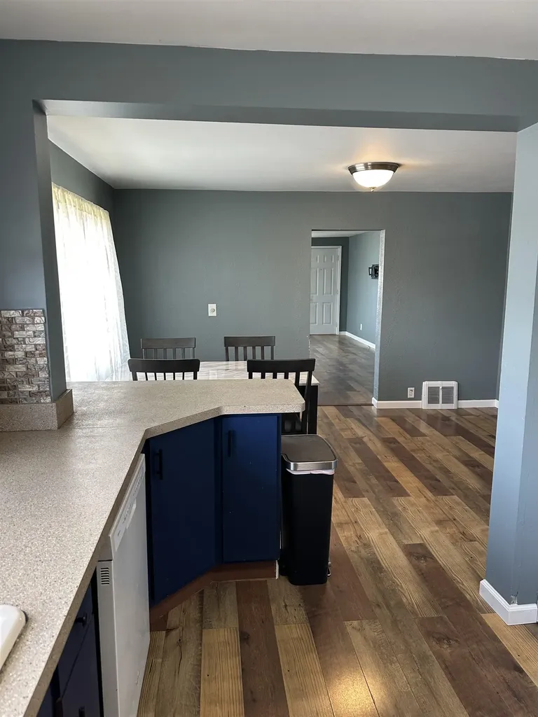 413 W 4th Street Pinconning Township MI 48650