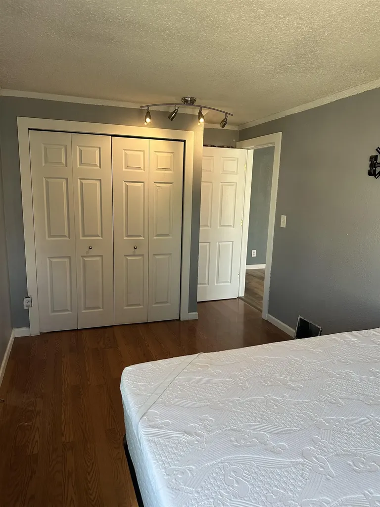 413 W 4th Street Pinconning Township MI 48650