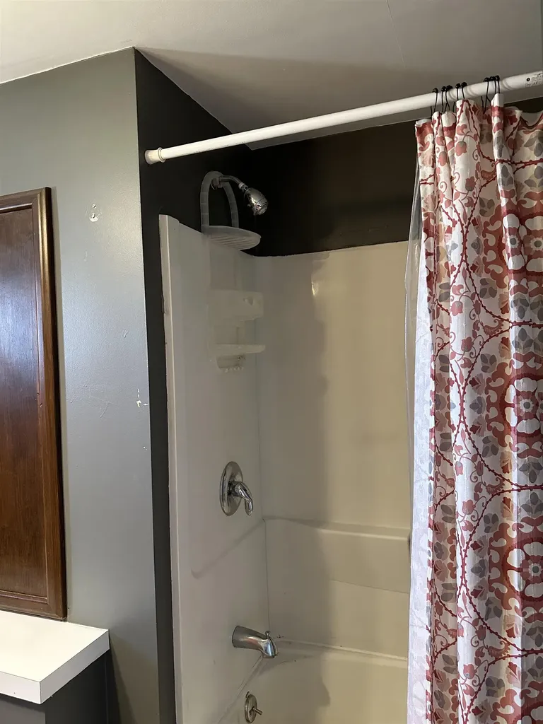 413 W 4th Street Pinconning Township MI 48650