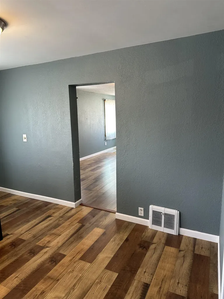 413 W 4th Street Pinconning Township MI 48650