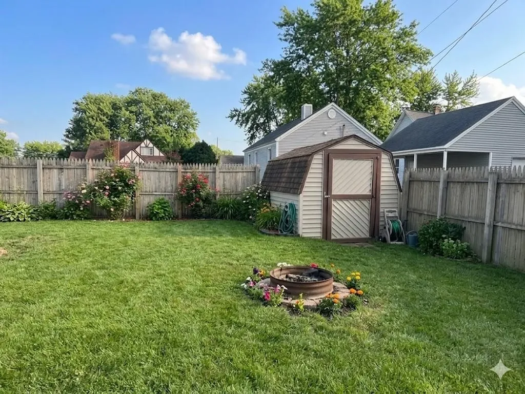 413 W 4th Street Pinconning Township MI 48650