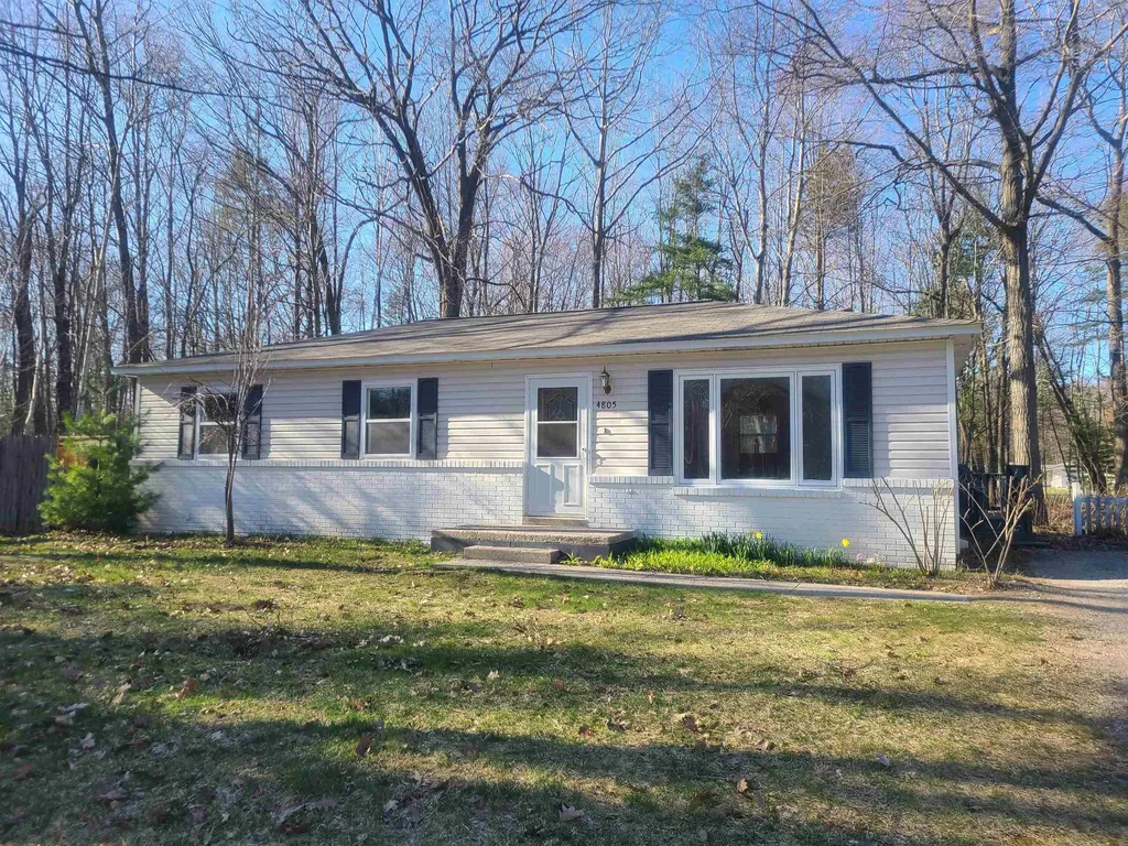 4805 Chippewa Road Oscoda Charter Township MI 48750