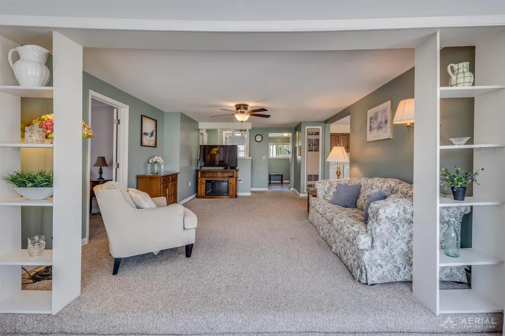 8483 Lakeview Plainfield Township MI 48739