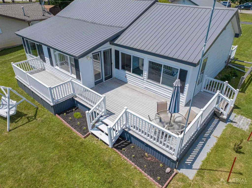 8483 Lakeview Plainfield Township MI 48739