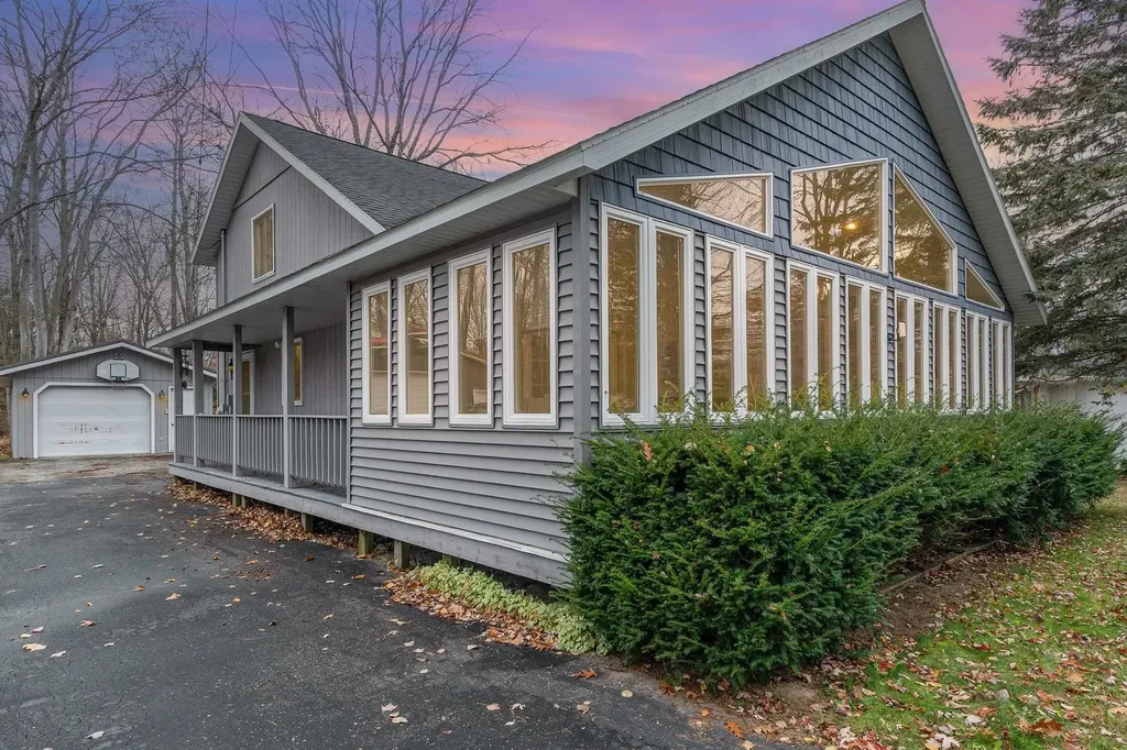 7549 Hillsdale Drive Plainfield Township MI 48739