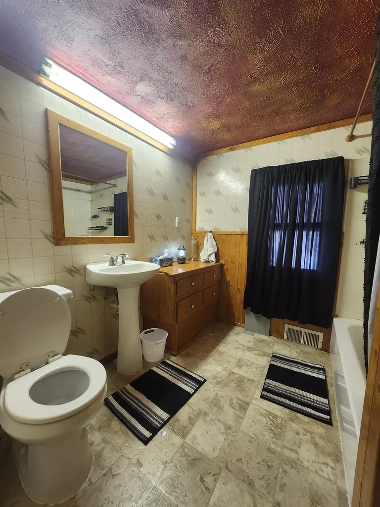 601 E Westover Street Unknown City MI 48730