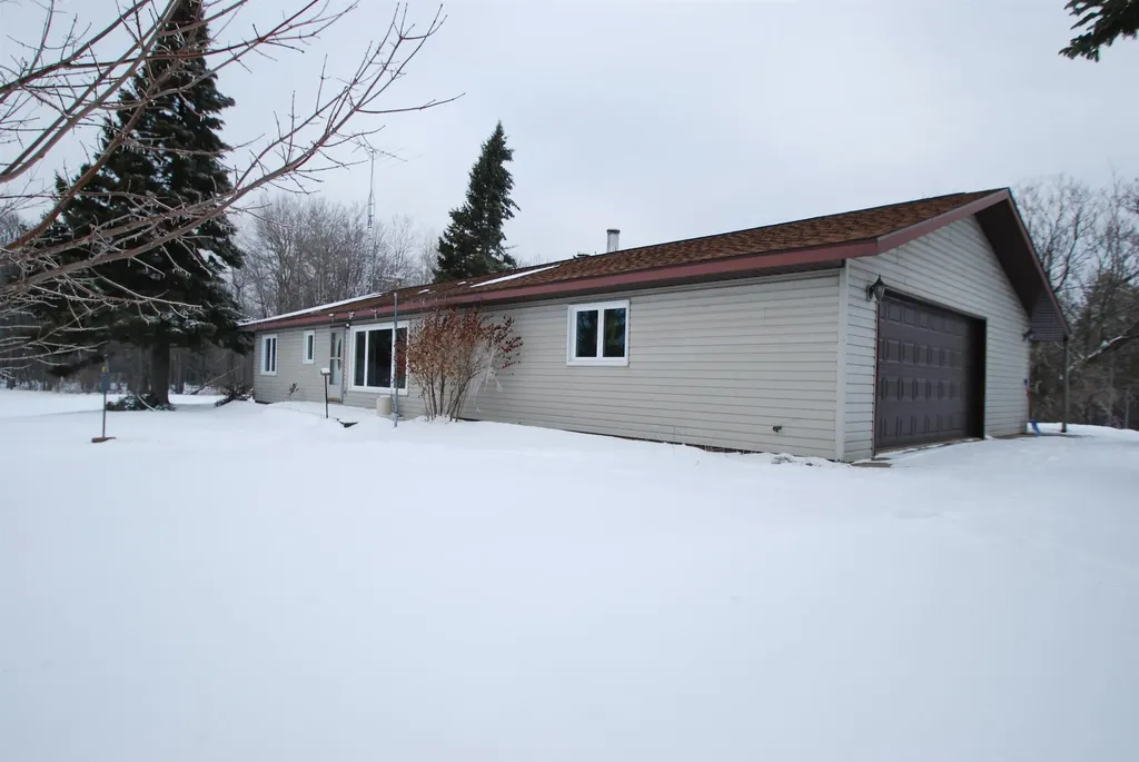 3100 Pointer Road Edwards Township MI 48661