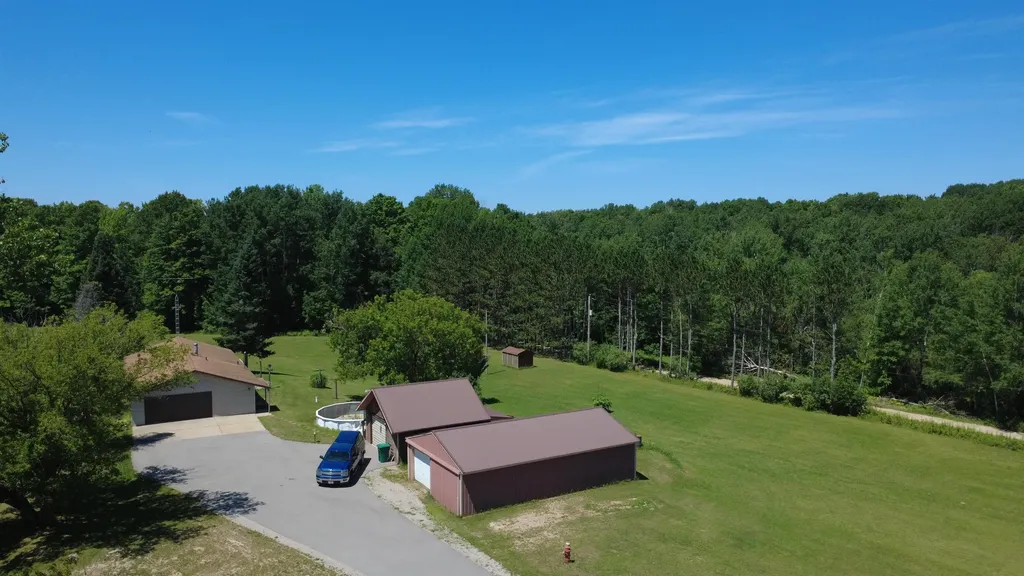 3100 Pointer Road Edwards Township MI 48661