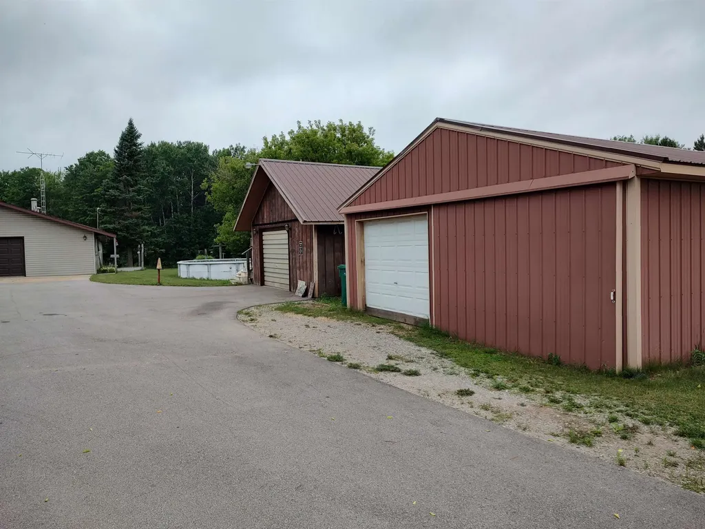 3100 Pointer Road Edwards Township MI 48661
