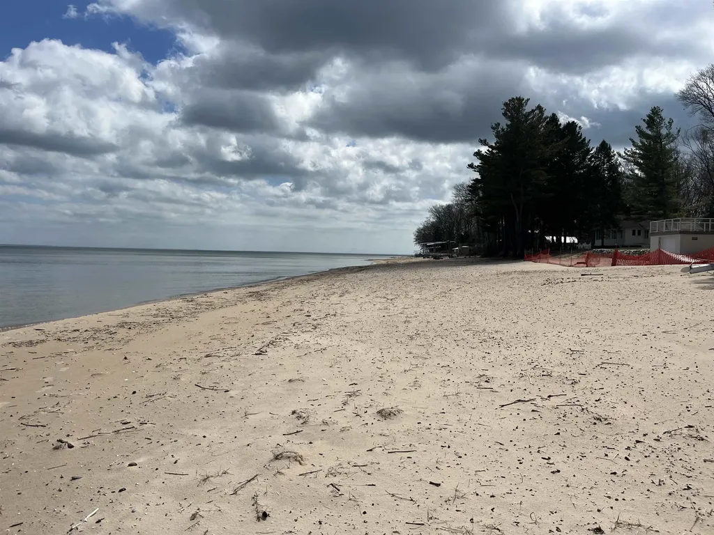 1024 Huron Whitney Township MI 48763