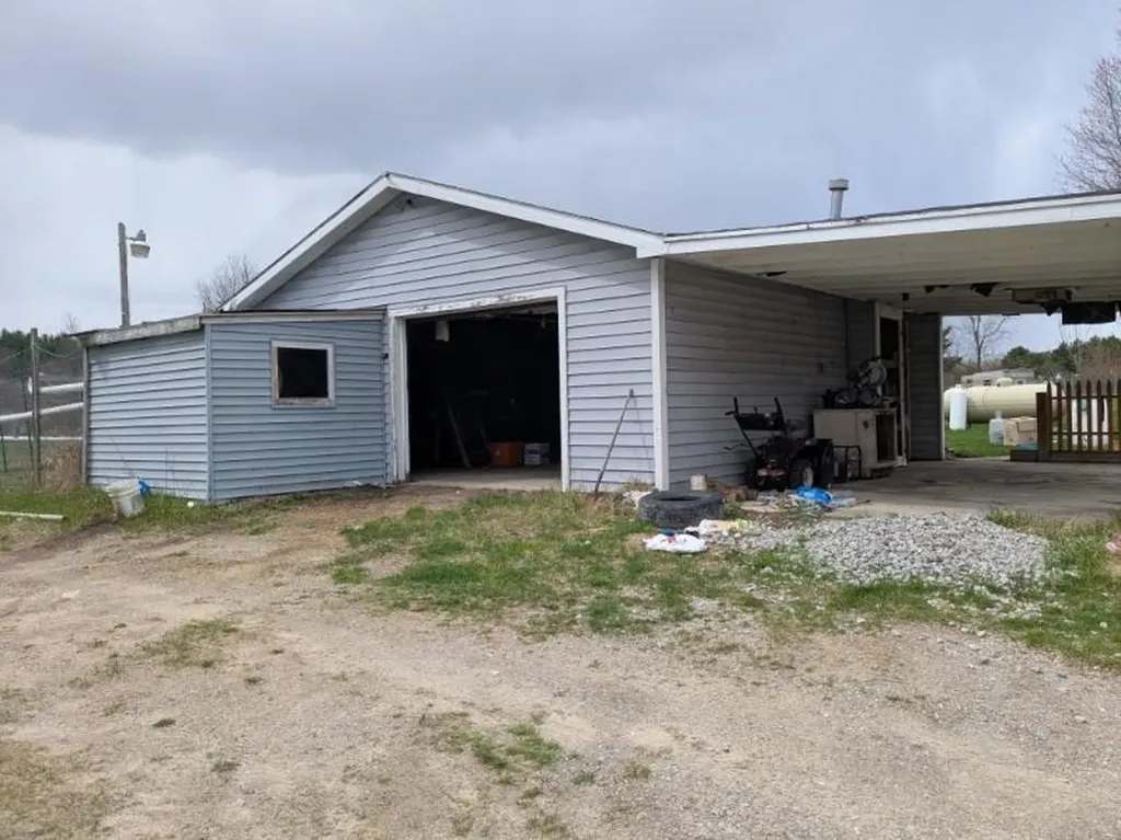 6283 Plant Road Burleigh Township MI 48770