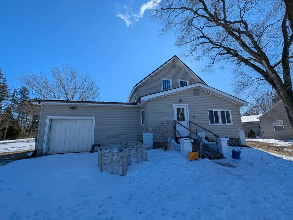 156 N Mackinaw Road Au Gres Township MI 48703