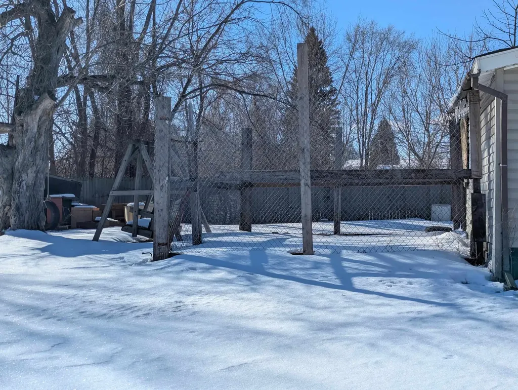 156 N Mackinaw Road Au Gres Township MI 48703