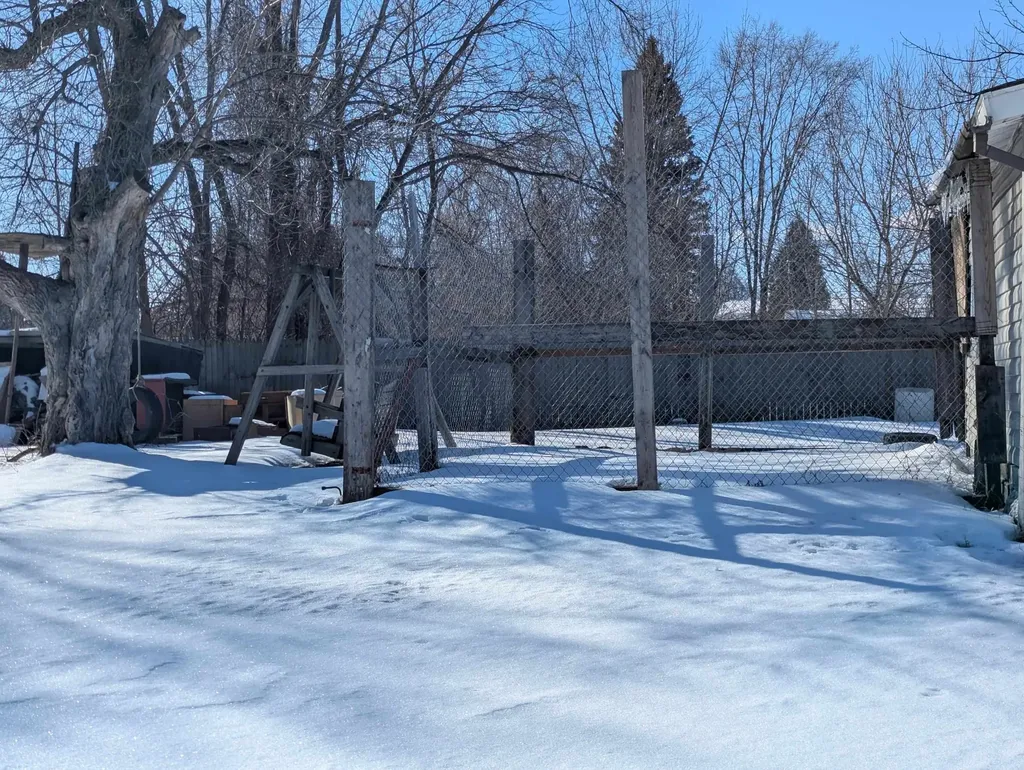 156 N Mackinaw Road Au Gres Township MI 48703