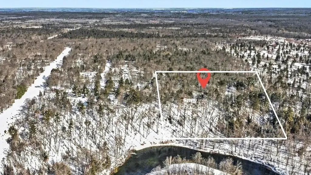 2140 W River Avenue Oscoda Charter Township MI 48750