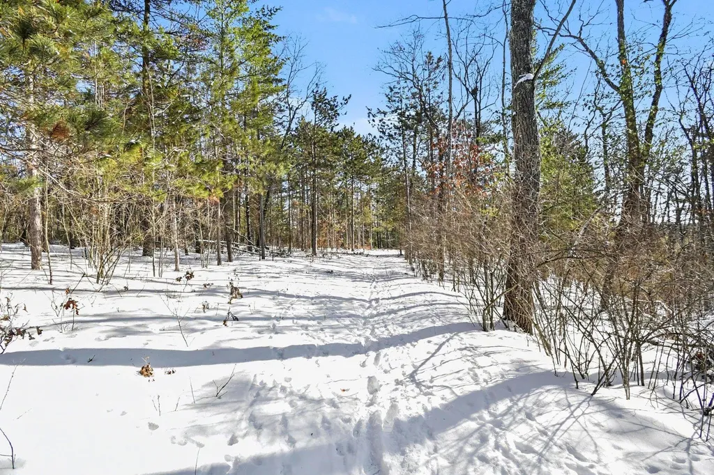 2140 W River Avenue Oscoda Charter Township MI 48750