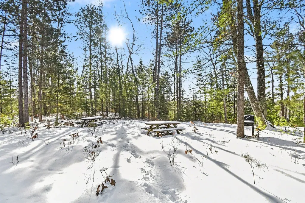 2140 W River Avenue Oscoda Charter Township MI 48750