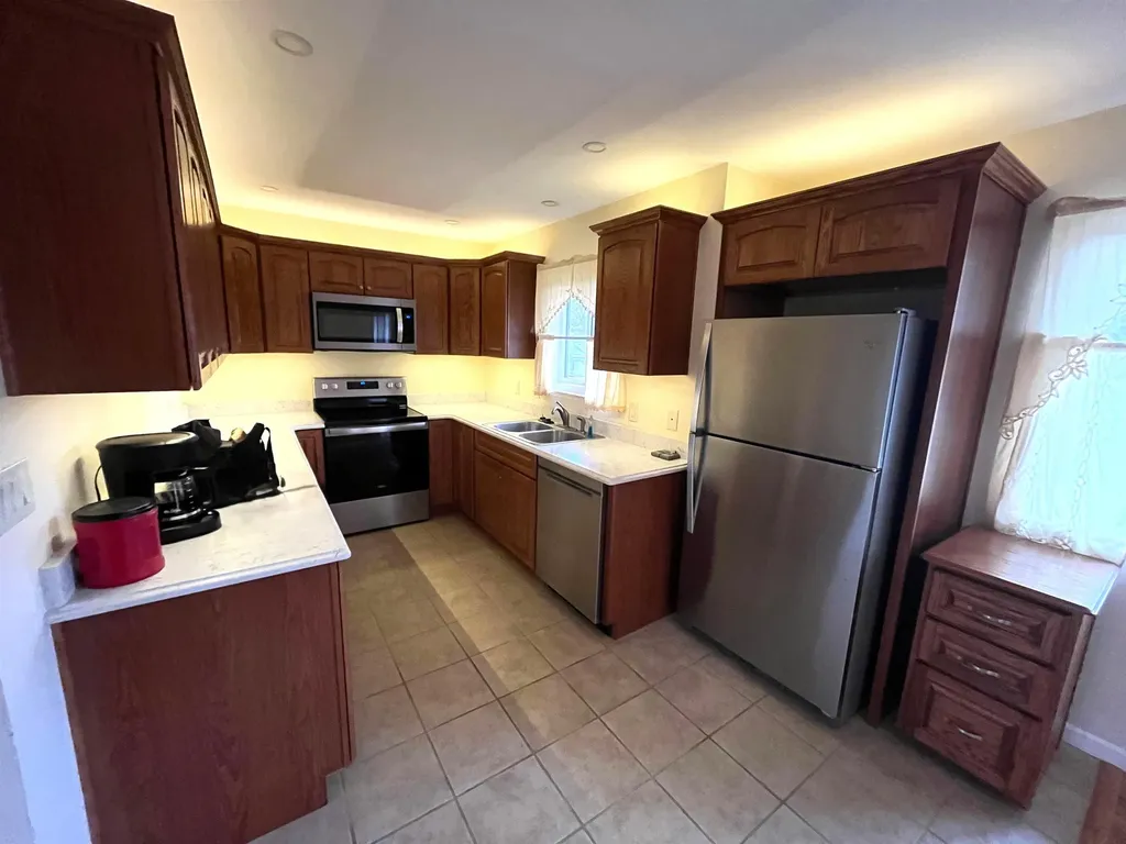 2231 Pauline Grand Blanc Charter Township MI 48439