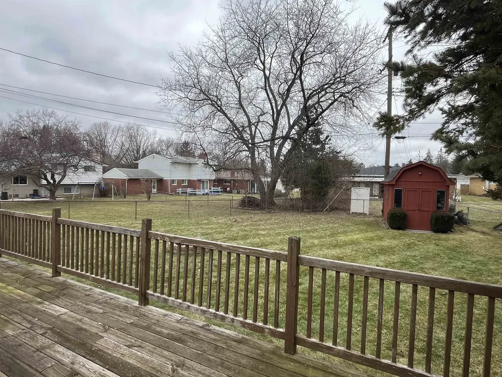 2231 Pauline Grand Blanc Charter Township MI 48439