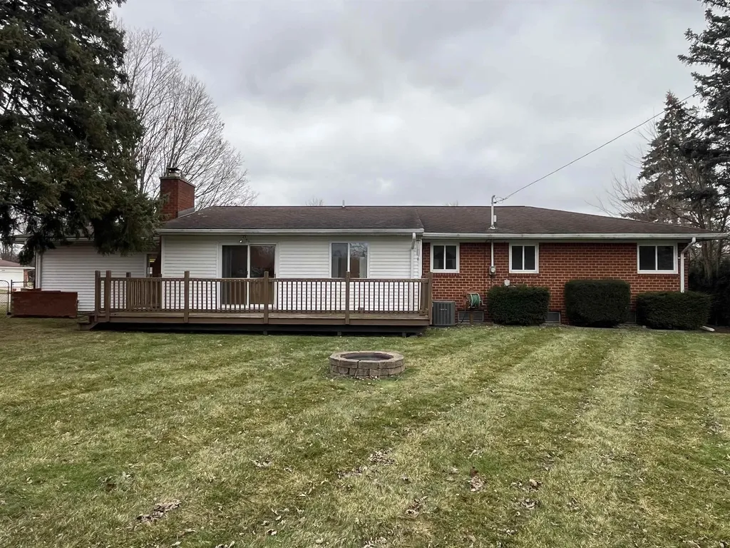 2231 Pauline Grand Blanc Charter Township MI 48439