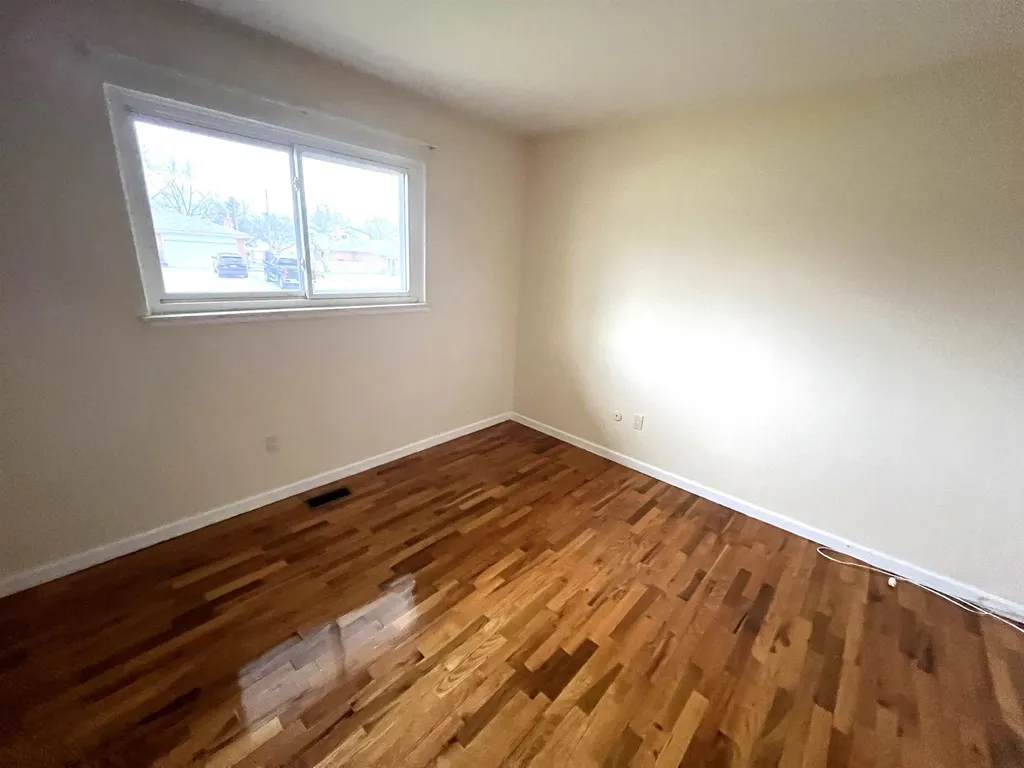 2231 Pauline Grand Blanc Charter Township MI 48439