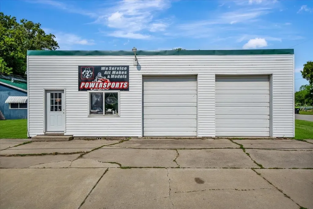 100 & 102 S Bullock Street Burleigh Township MI 48770