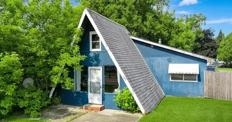 100 & 102 S Bullock Street Burleigh Township MI 48770