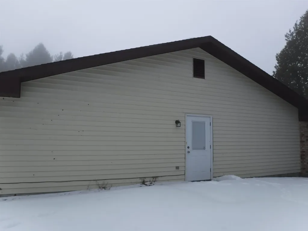329 W Main Street Harrisville Township MI 48740