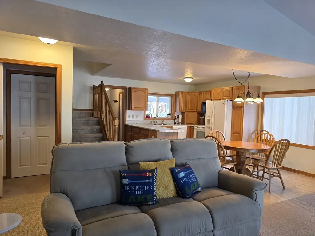 228 Maple Drive Unknown City MI 48730