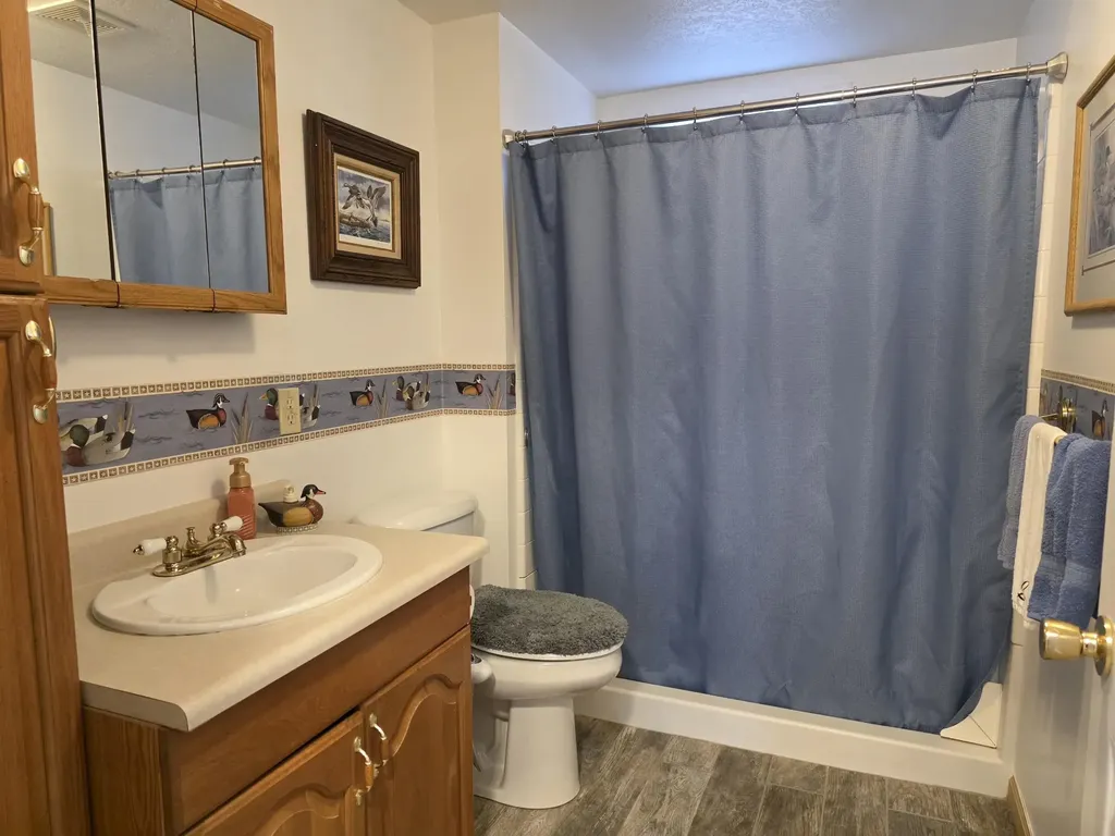 228 Maple Drive Unknown City MI 48730