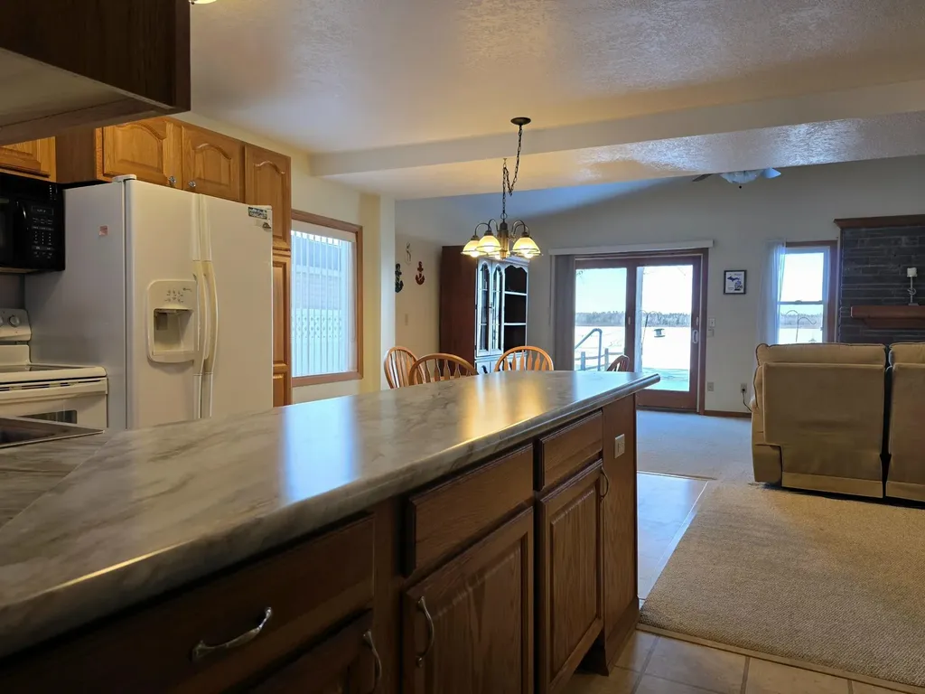 228 Maple Drive Unknown City MI 48730