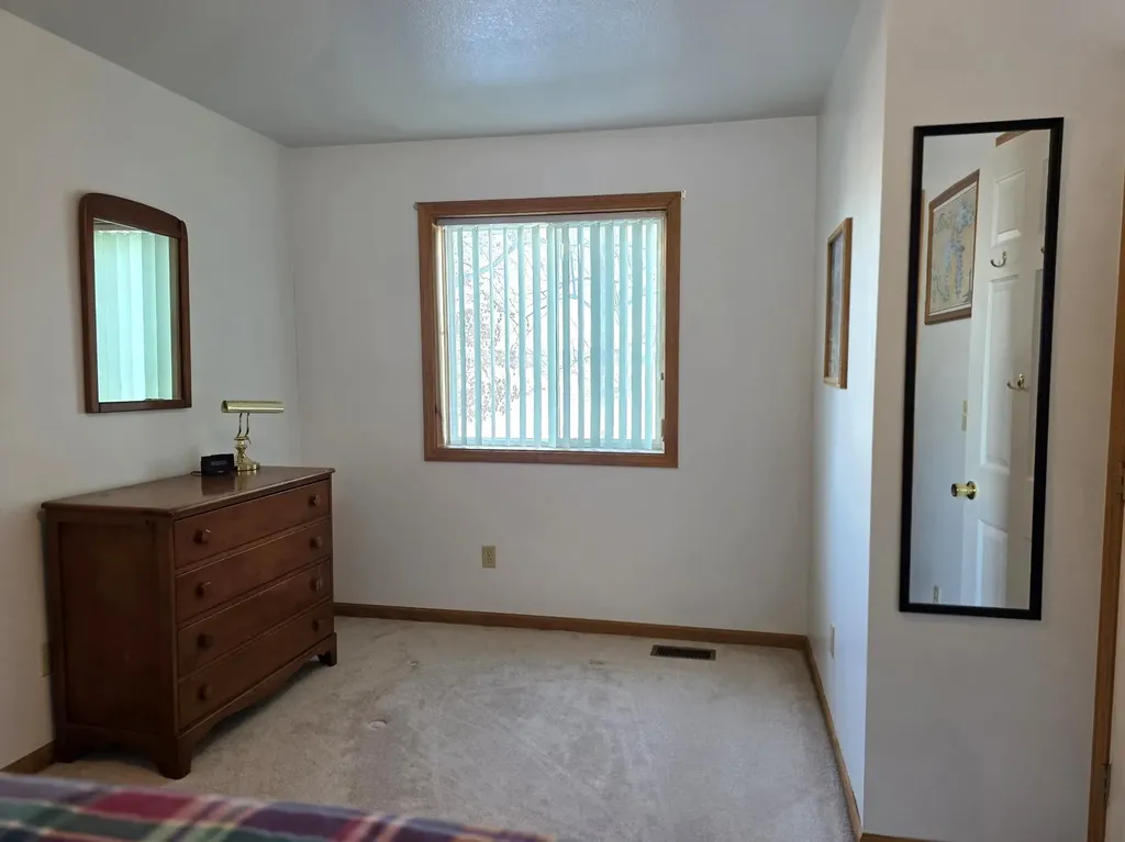 228 Maple Drive Unknown City MI 48730