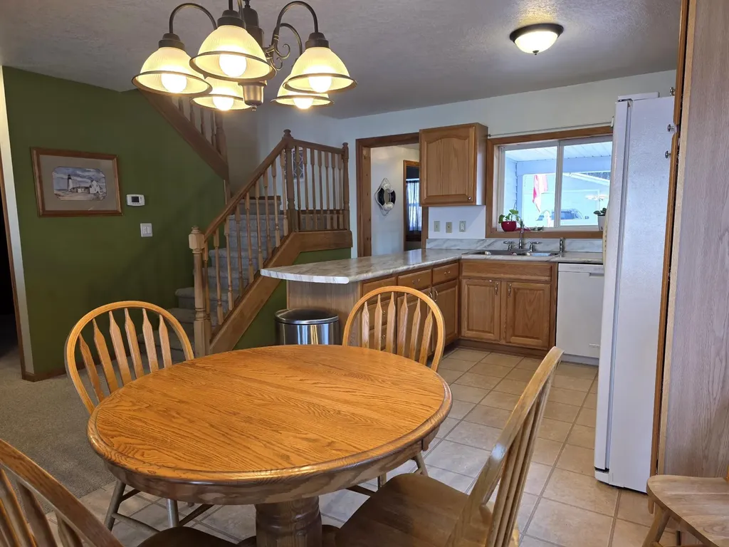 228 Maple Drive Unknown City MI 48730