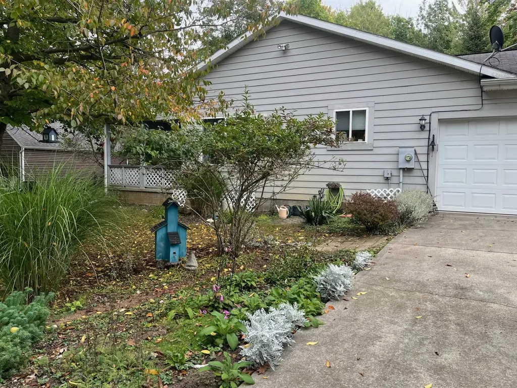 441 Lakewood Drive Unknown City MI 48730