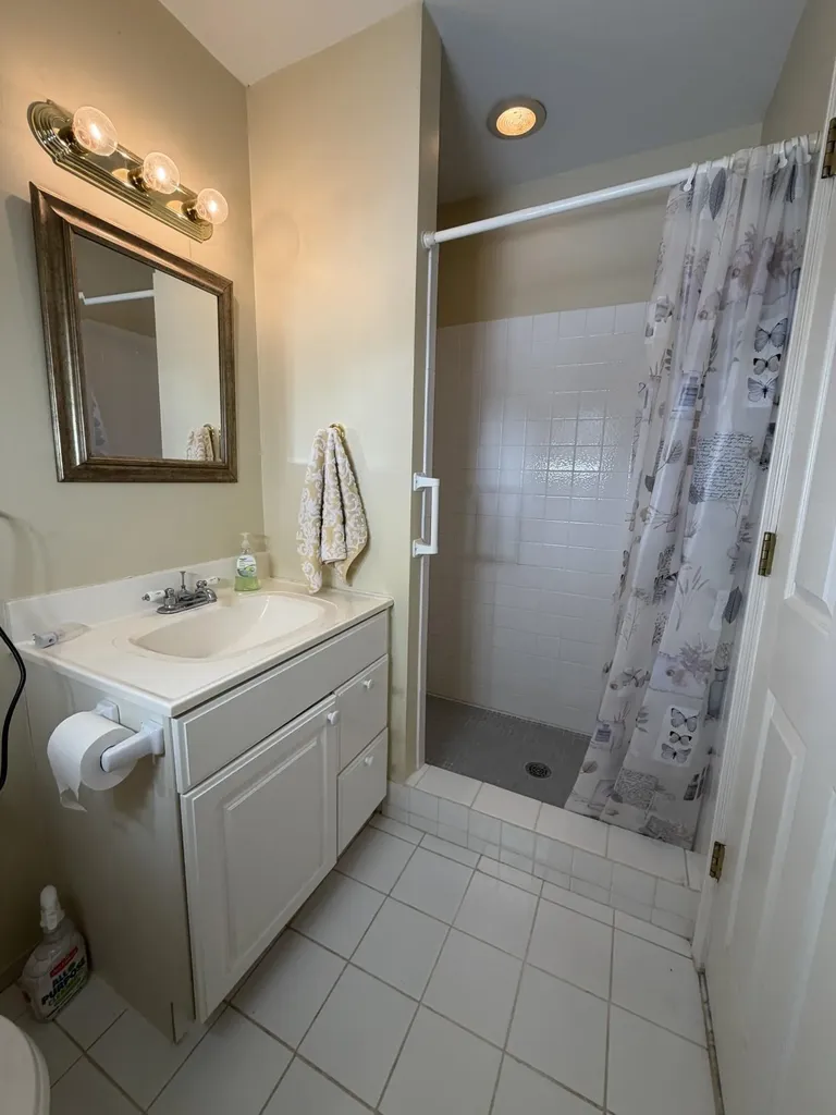441 Lakewood Drive Unknown City MI 48730