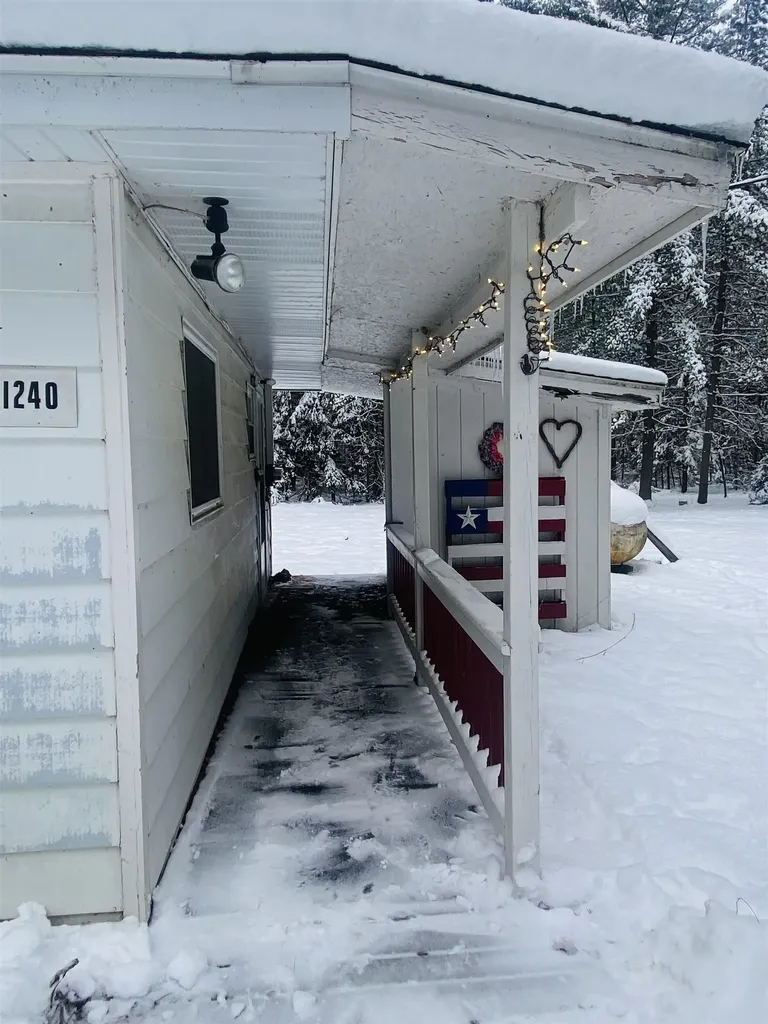 1240 Quigley Road Churchill Township MI 48661
