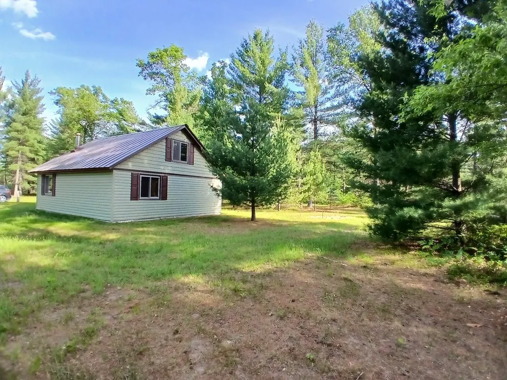 57 E Boehm Road Mills Township MI 48661