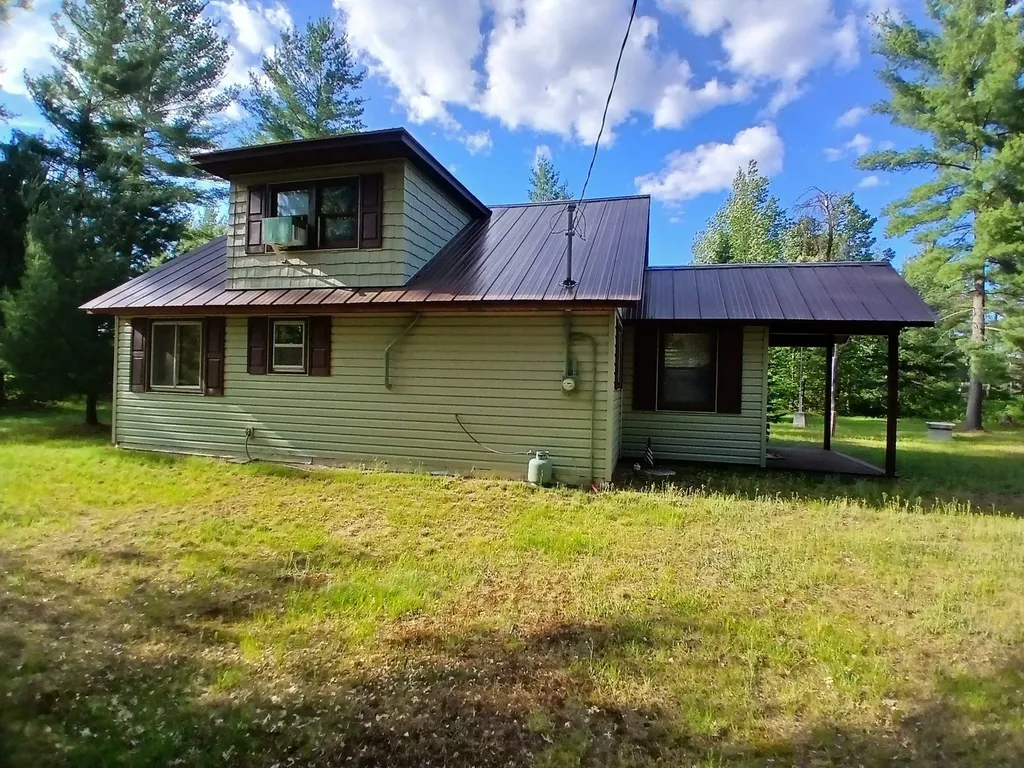 57 E Boehm Road Mills Township MI 48661