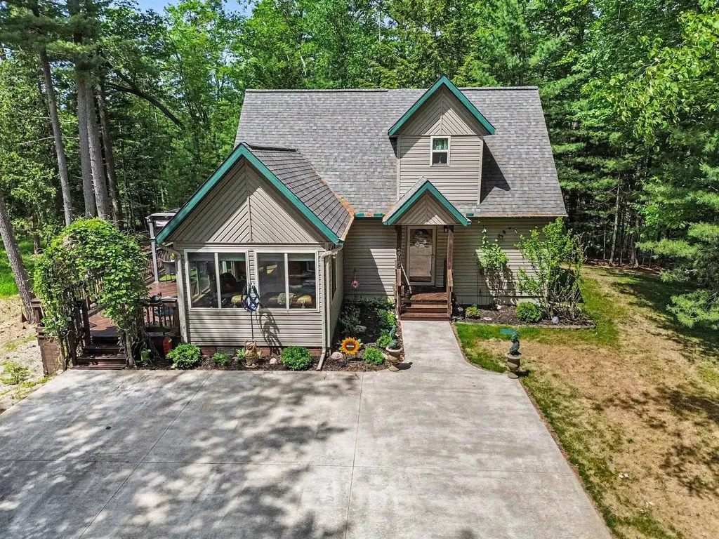 4915 Johnson Avenue Plainfield Township MI 48739