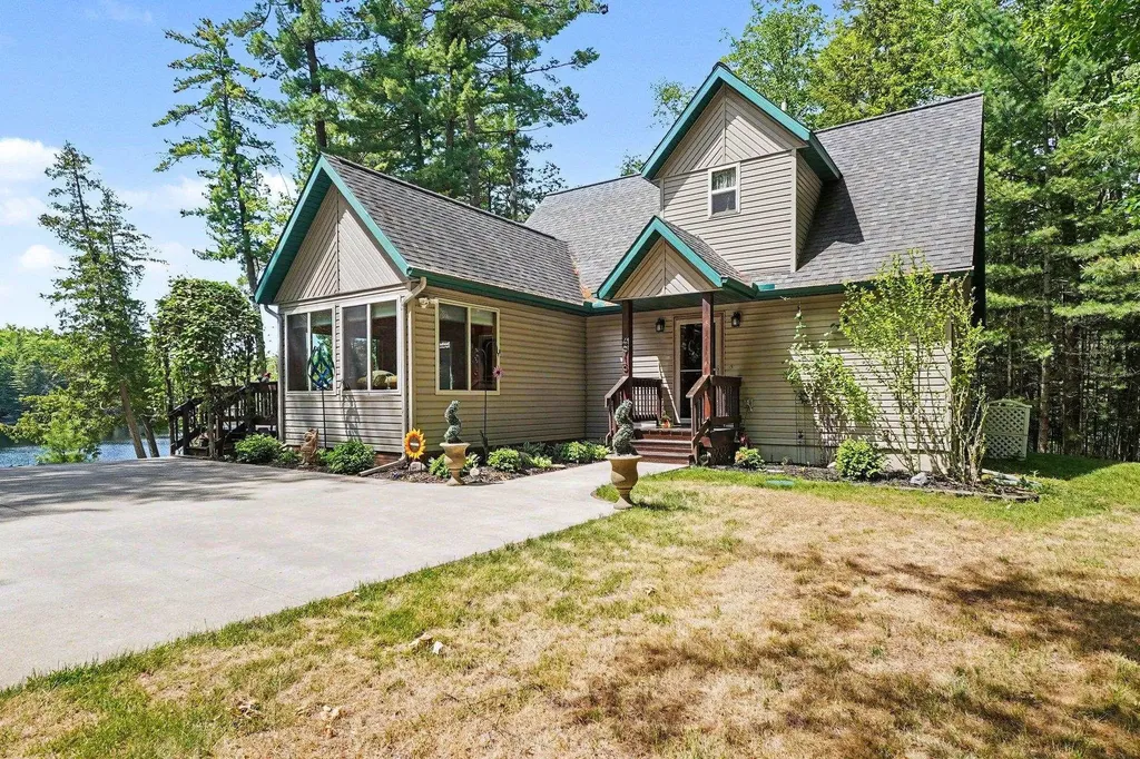 4915 Johnson Avenue Plainfield Township MI 48739